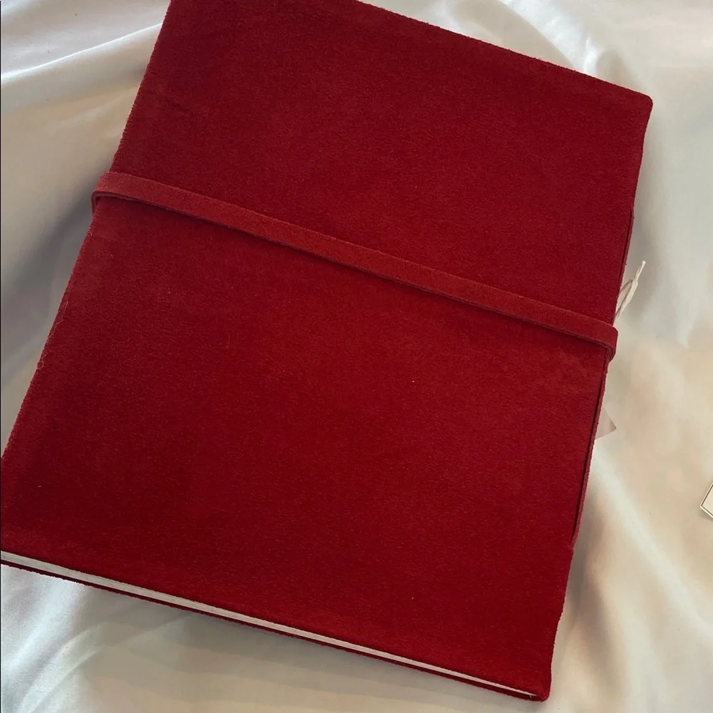 🎁 A Gift Log Planner - Red suede like cover  Gift Tracker when REGIFTING 🙈